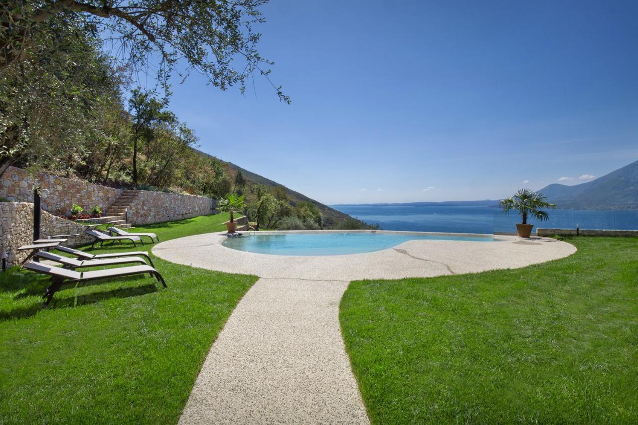 Villa Divina - Apt Icona Con Piscina E Vista Lago Castelletto Di Brenzone Exterior photo