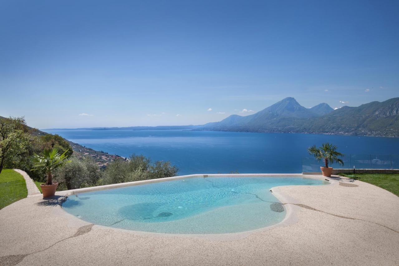 Villa Divina - Apt Icona Con Piscina E Vista Lago Castelletto Di Brenzone Exterior photo