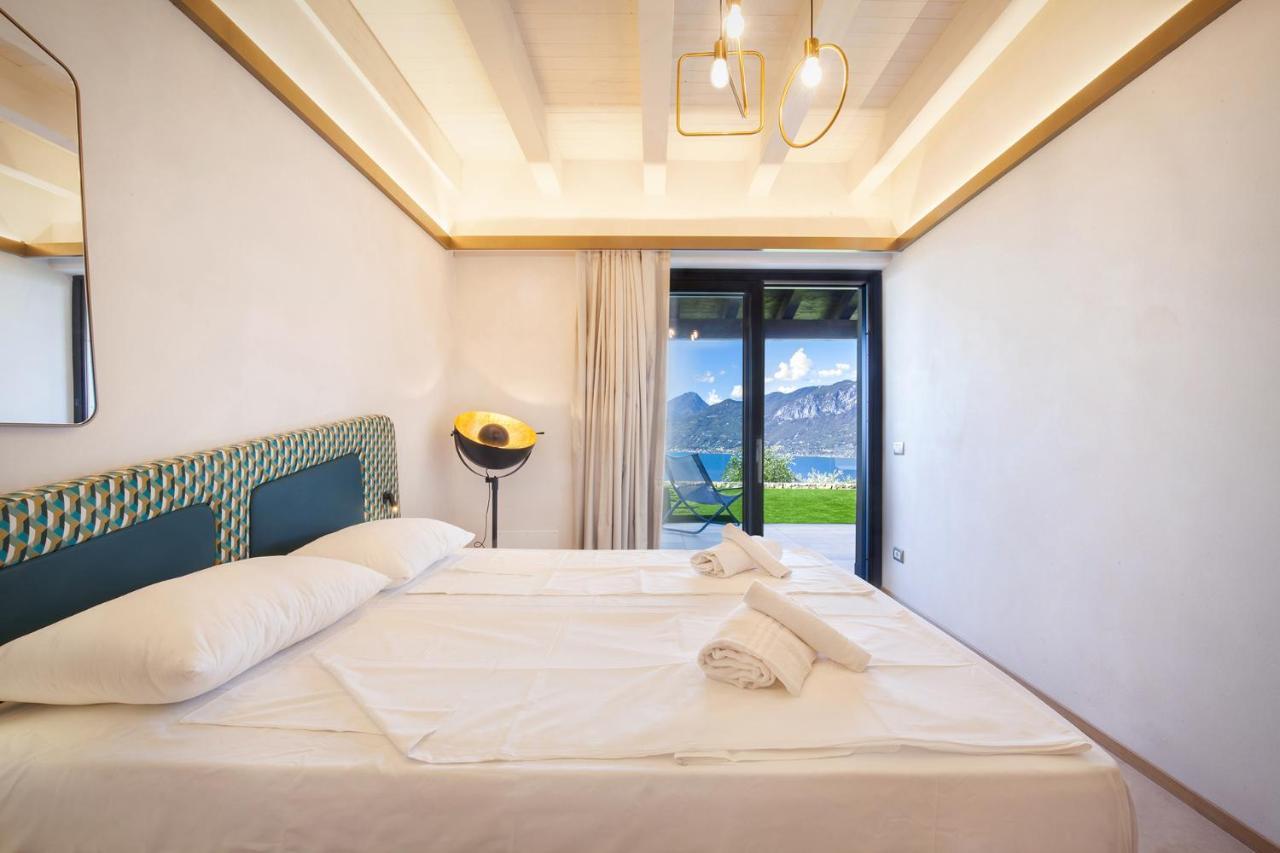 Villa Divina - Apt Icona Con Piscina E Vista Lago Castelletto Di Brenzone Exterior photo