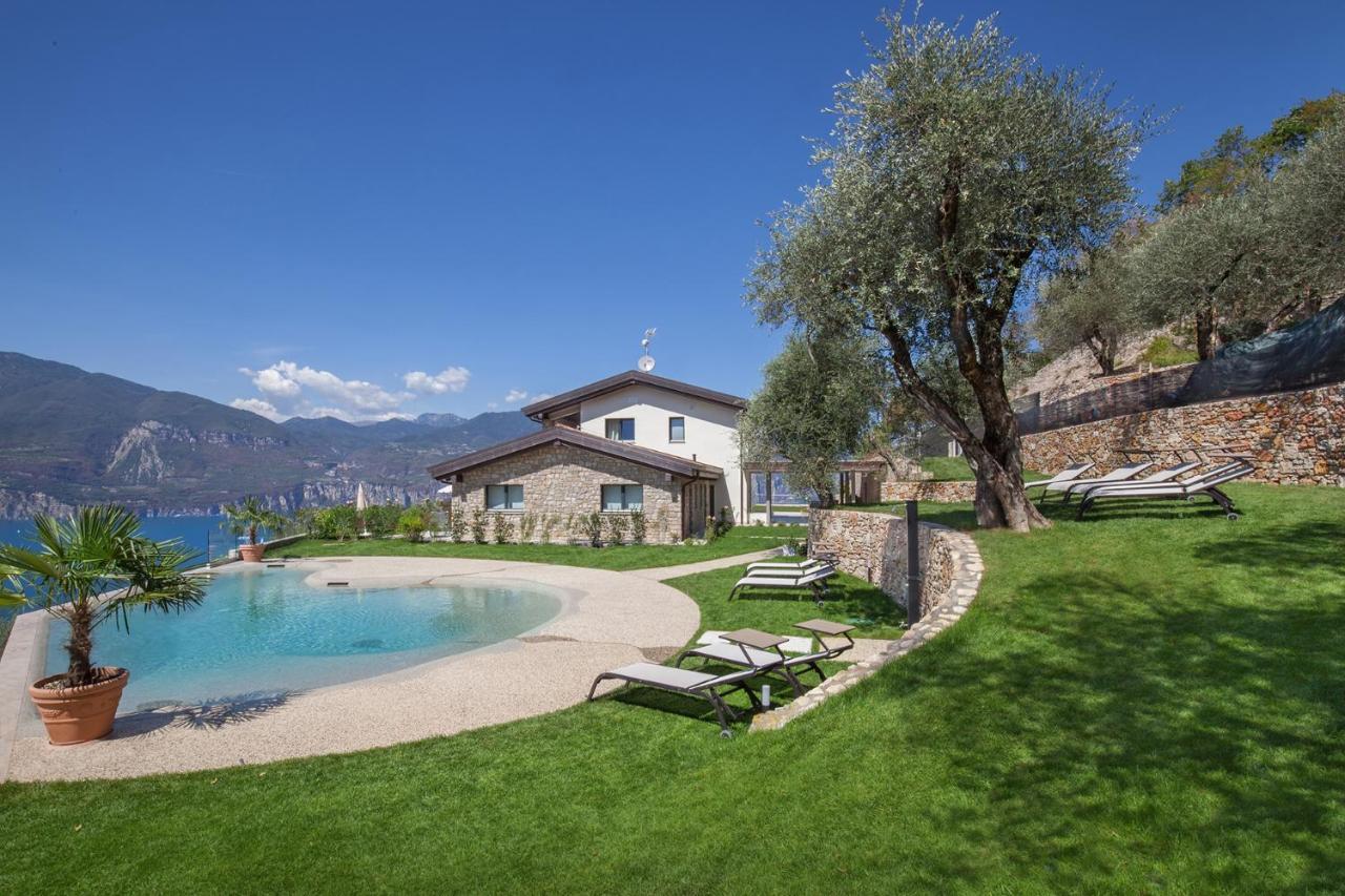 Villa Divina - Apt Icona Con Piscina E Vista Lago Castelletto Di Brenzone Exterior photo